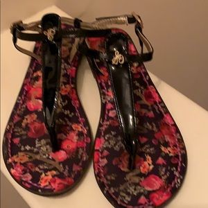 Sam Edelman Gigi Charm thong strappy sandals